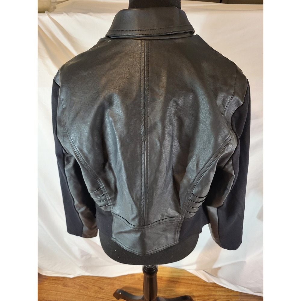 NWT Torrid Moto Jacket Black Faux Leather Mixed Media Knit Zip Size 1 - Picture 5 of 7